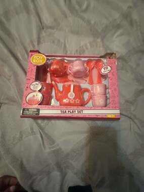 Toy Box 18-Piece Tea Play Set